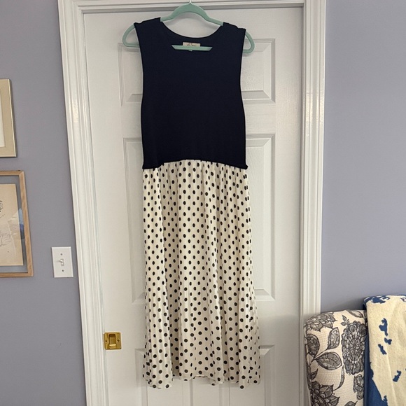 Chic Black and White Polka Dot Midi Dress - Picture 1 of 5